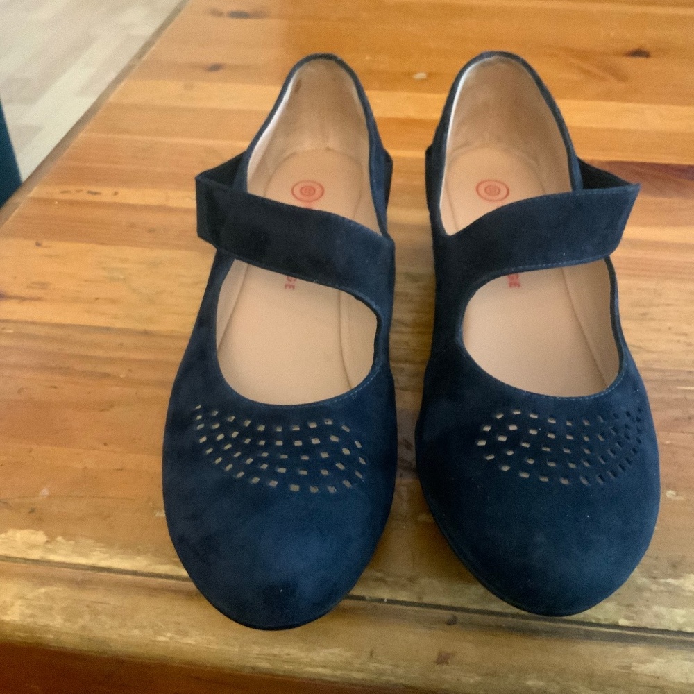 - Pas de Rouge Suede Wedges  Navy Blue Suede